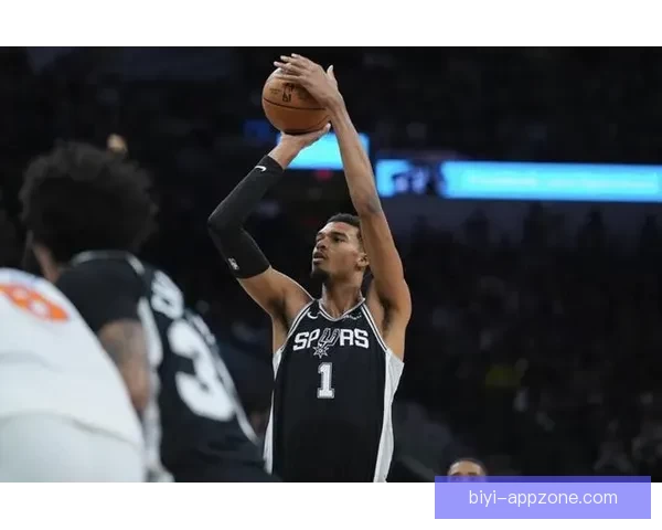 文班亚马自信表态MVP投自己一票与亚历山大争锋各展所长引热议 文班亚马自信表态MVP投自己一票与亚历山大争锋各展所长引热议