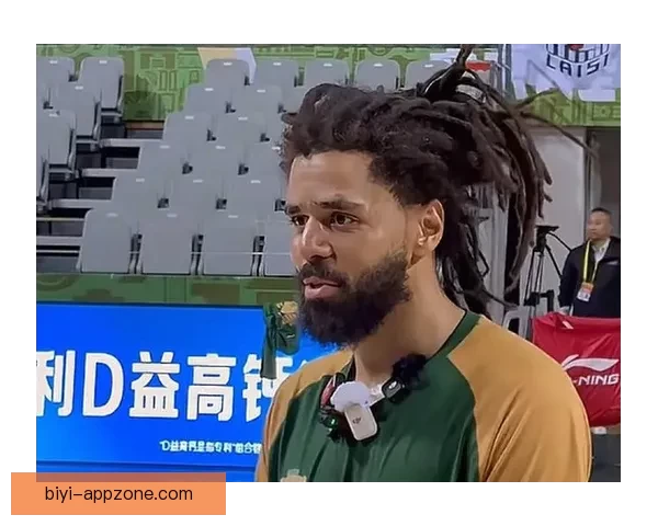 不惧在人前出丑坚持训练走上赛场杰科尔眼中这才是真正的成功